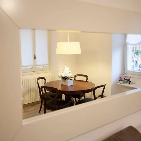Divina Apartamento Varenna